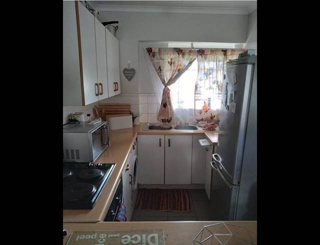 1 BEDROOM APARTMENT FOR SALE IN DIE HOEWES